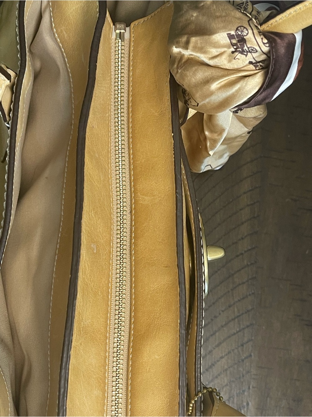 Coach camel colored leather carryall handbag - Picture 13 of 14